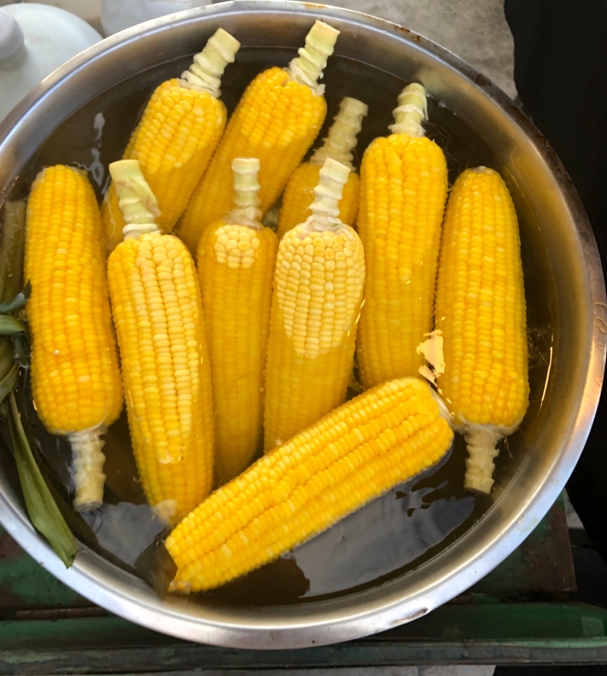 boiled corn photo